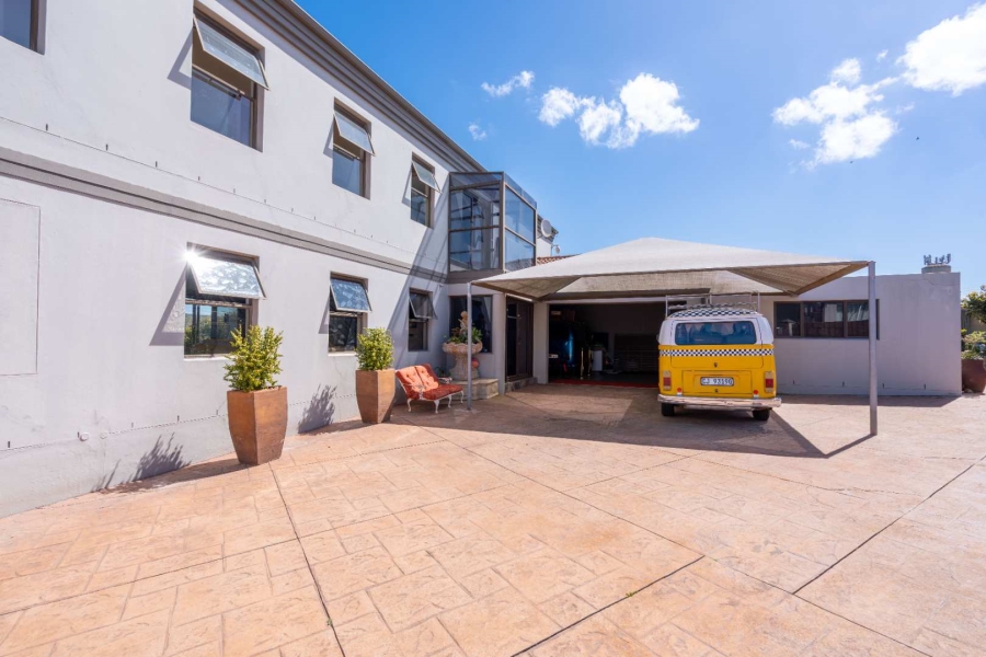 4 Bedroom Property for Sale in Myburgh Park Fase 2 Western Cape